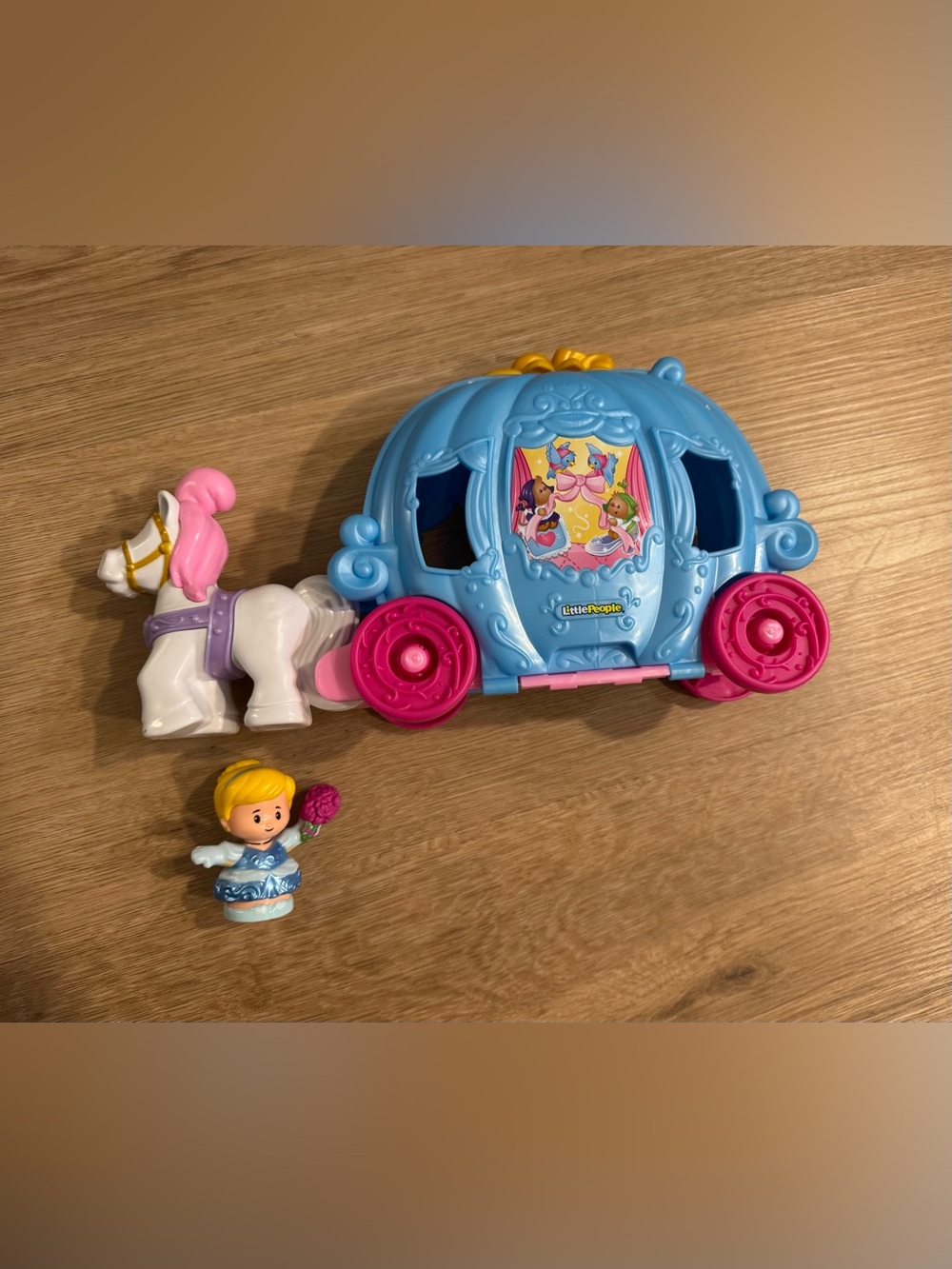 Fisher-Price Blue and Pink Princess Carriage Playset Cinderella